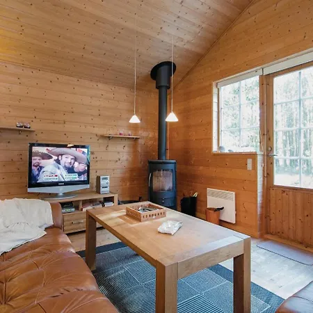 2 Bedroom Beach Front Home In Hadsund