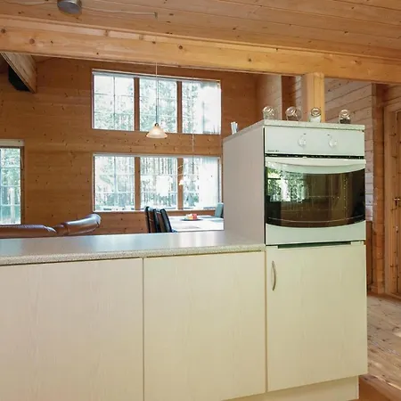 2 Bedroom Beach Front Home In Hadsund Holiday home